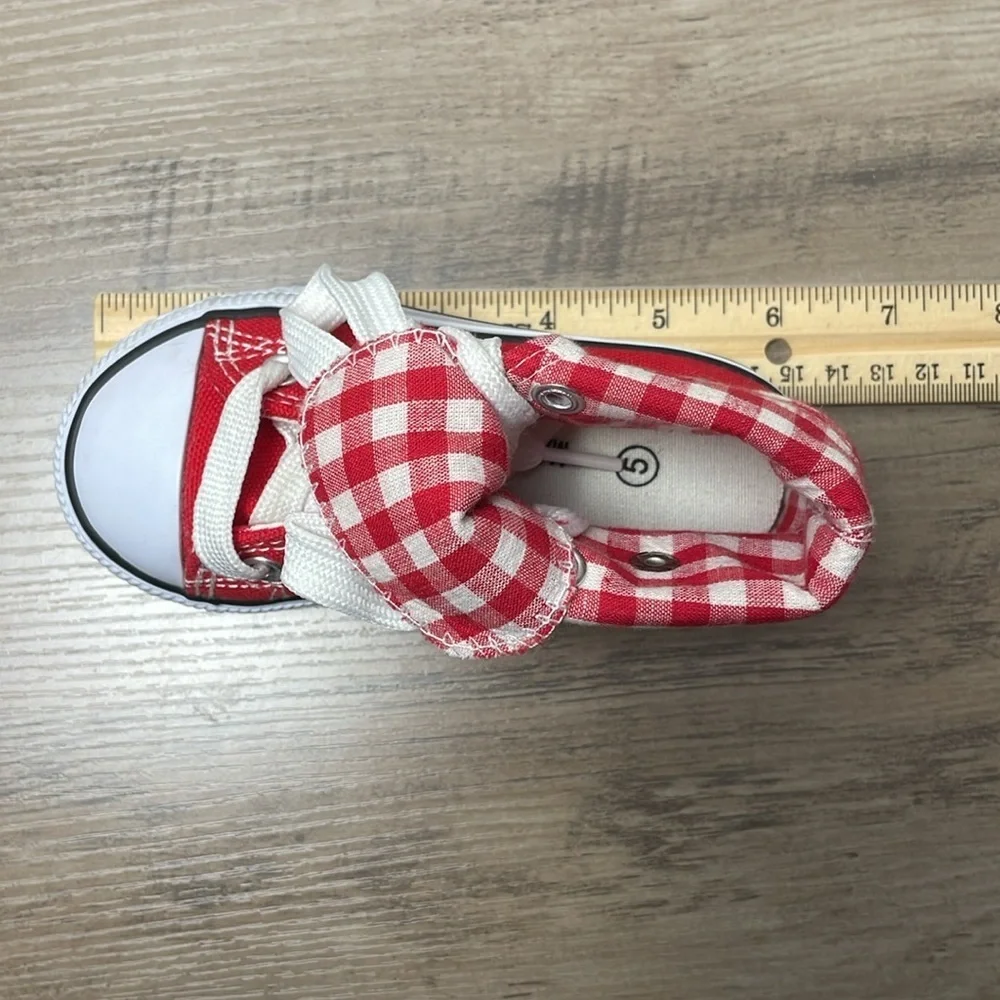 Kids sz 5 White and Red Checkered‎ High Top Canvas Sneakers Everyday Use